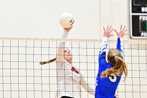 UHS falls short of sectional title, but earns a shot at states in regional finals